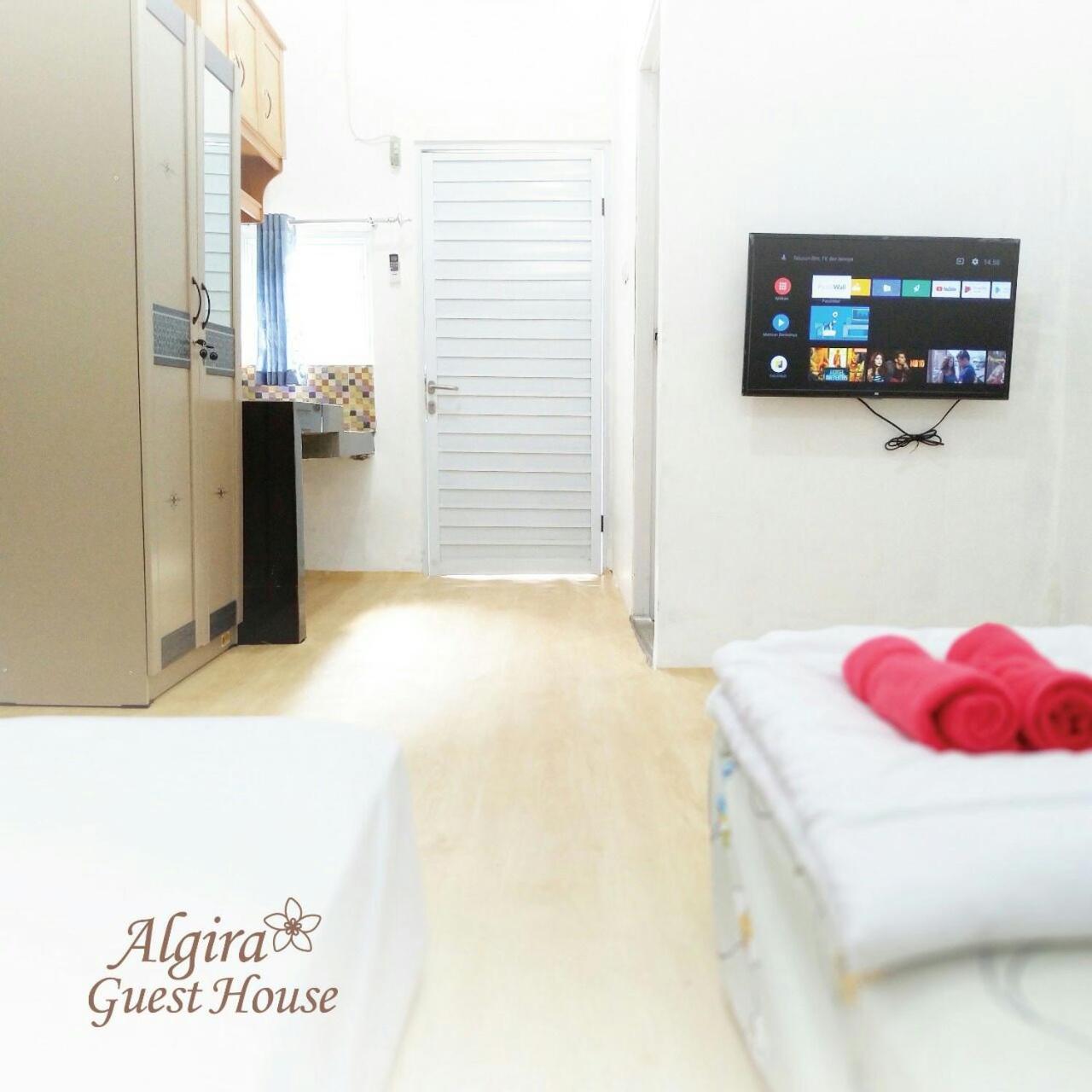Algira Guest House Gunungbatu Syariah Cimanggu Kültér fotó