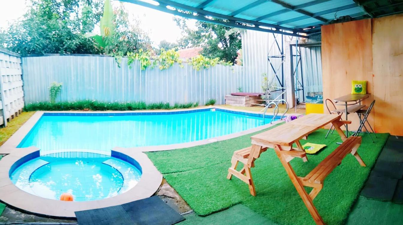 Algira Guest House Gunungbatu Syariah Cimanggu Kültér fotó